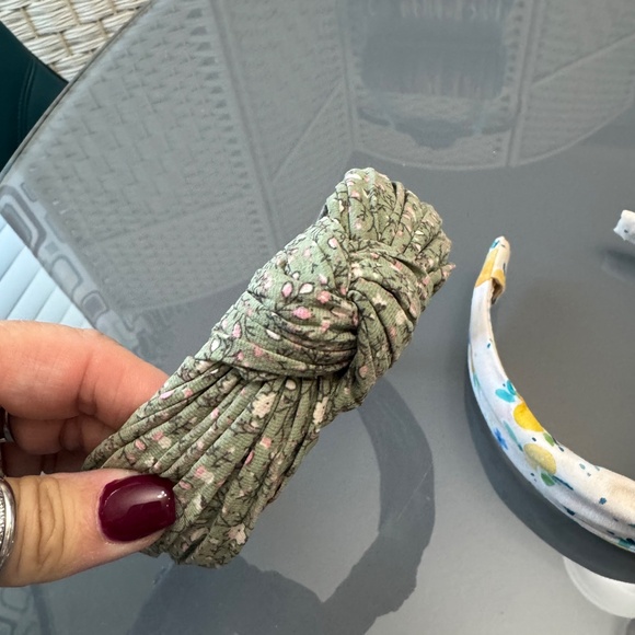 Lot of 2 custom, handmade, knotted headbands - Picture 5 of 9